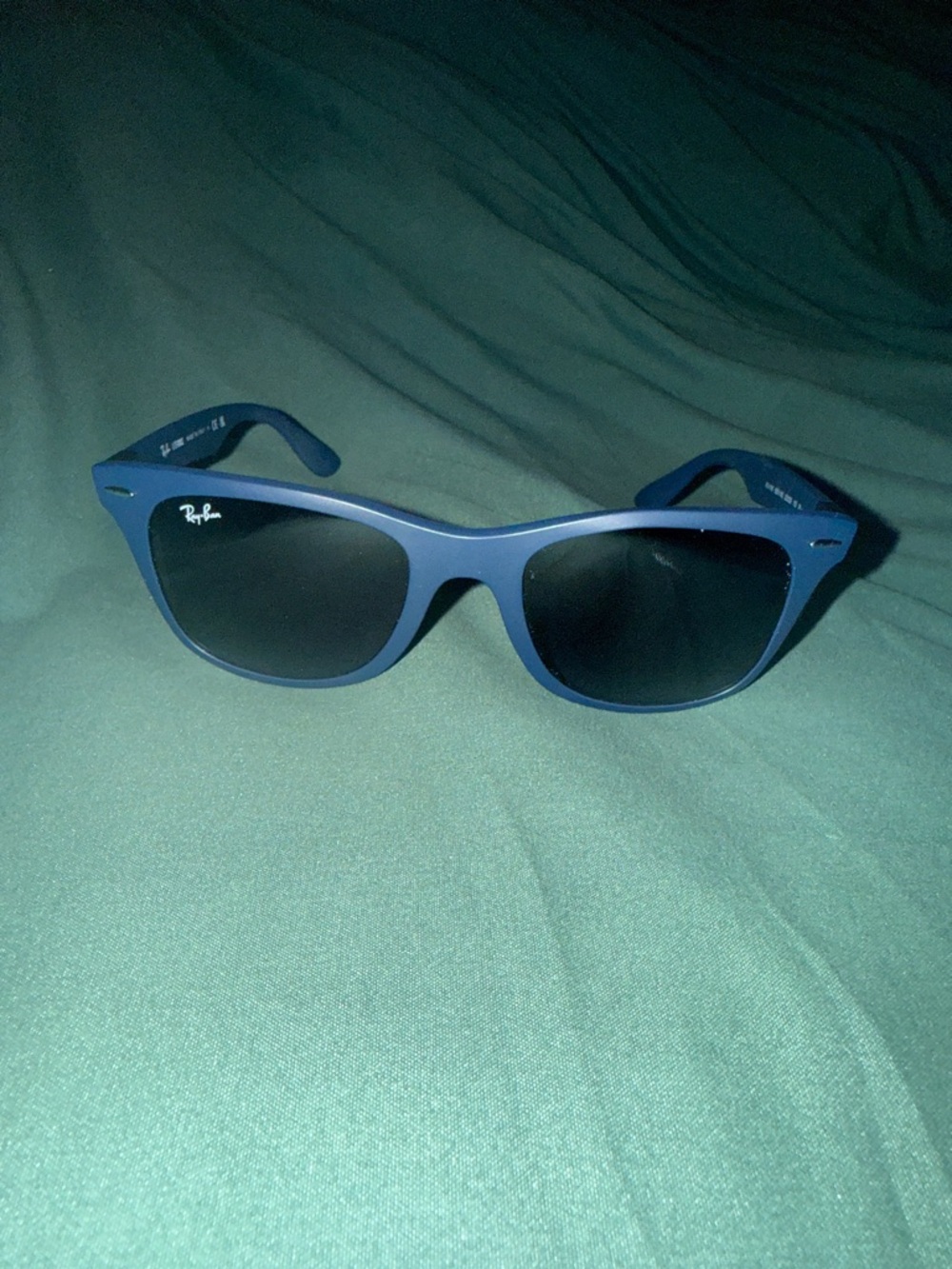 Ray-Ban Wayfarer Liteforce RB4195 matte blue - 52mm